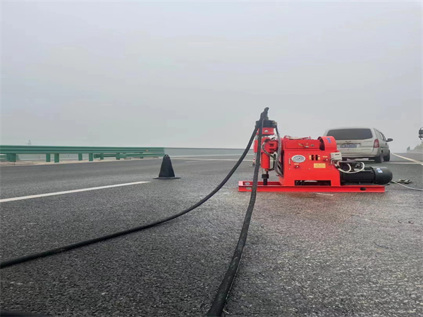 聊城马路路基路面开裂下沉注浆加固灌浆